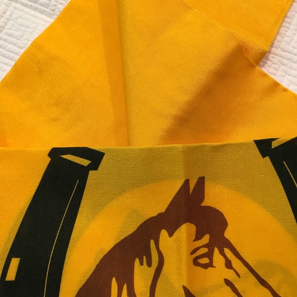 Mexican Shawl, Yellow Shawl, Horseshoe, shawl Yellow, bright yellow shawl - Picture 3 of 5